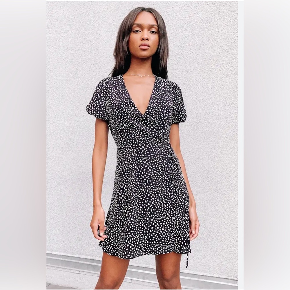 Lulus mini wrap dress size XS - Picture 1 of 9